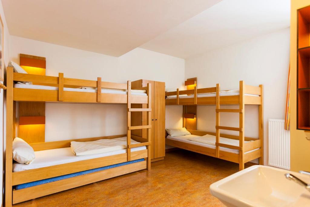 Jugendherberge Garmisch-Partenkirchen - Membership Required! Bagian luar foto