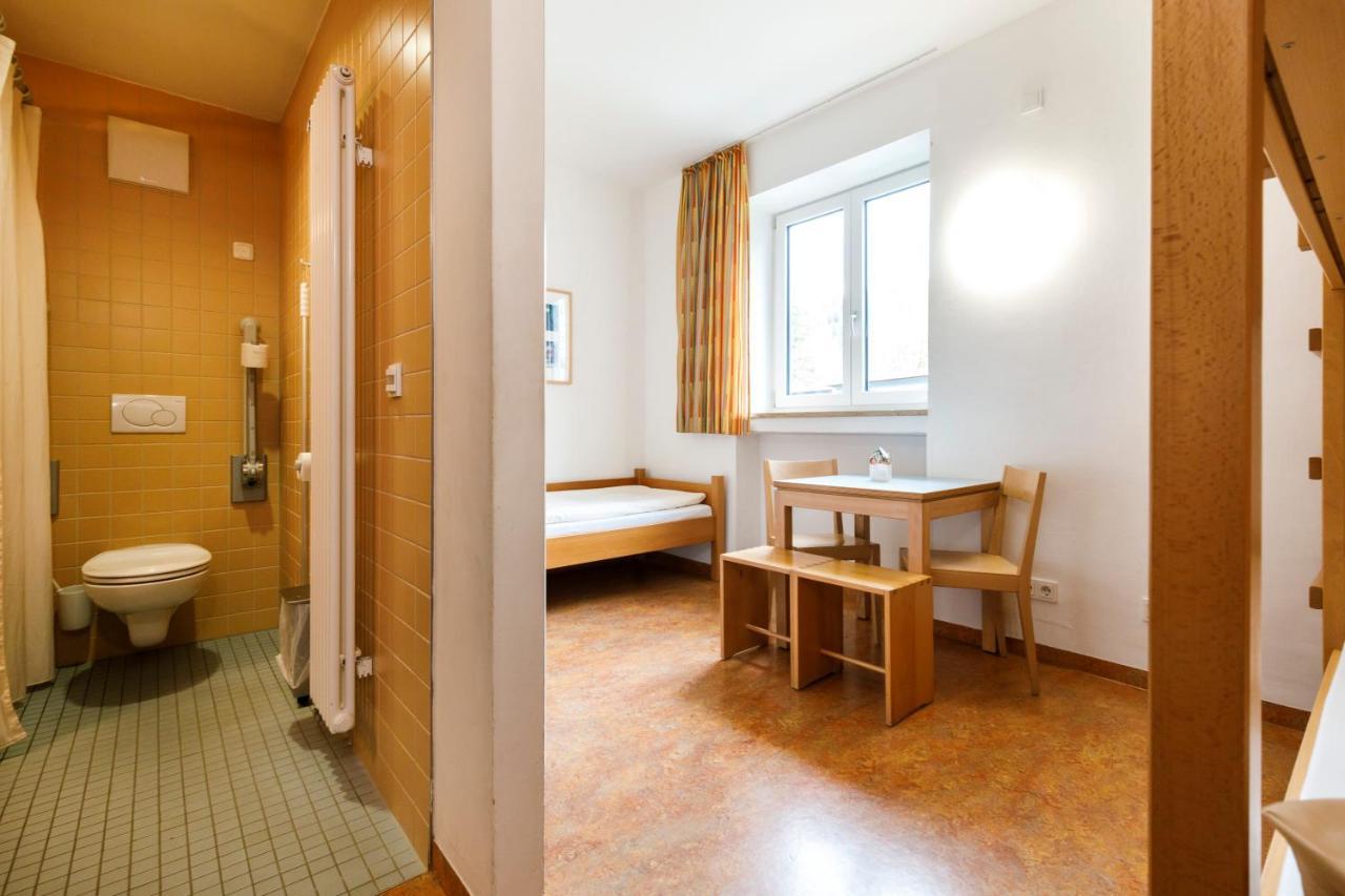 Jugendherberge Garmisch-Partenkirchen - Membership Required! Bagian luar foto
